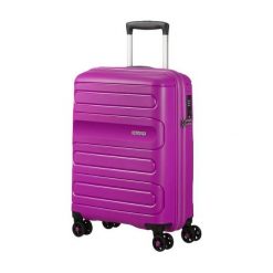 American Tourister Sunside 51G-91-001 (fioletowy). Fioletowe walizki AMERICAN TOURISTER, bez wzorów. Za 319.00 zł.