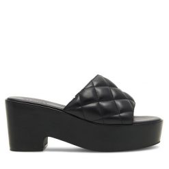 Klapki Badura. Czarne klapki damskie Badura, bez wzorów, bez obcasa. Za 179.99 zł.