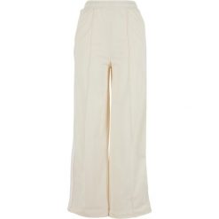 Damskie spodnie dresowe Urban Classics Pin Tuck. Białe spodnie dresowe damskie Urban Classics, bez wzorów, z dresówki. Za 191.00 zł.