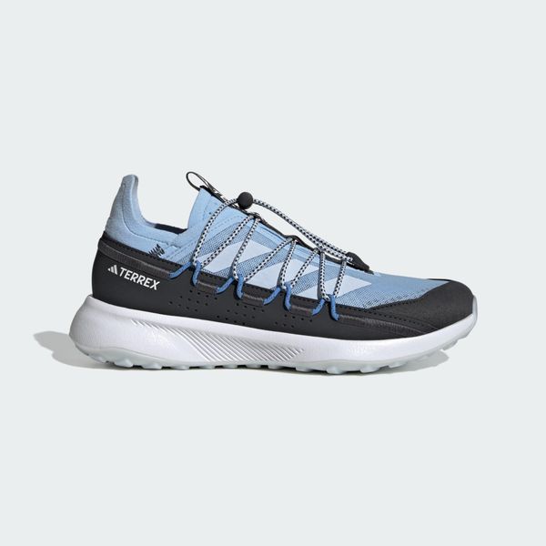 Buty Terrex Voyager 21 Travel. Niebieskie obuwie do biegania damskie Adidas. Za 439.00 zł.