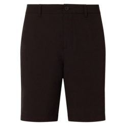 Szorty chino Oakley Utility. Czarne szorty męskie Oakley, bez wzorów. Za 266.50 zł.