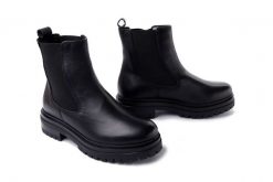 MACIEJKA P2133-01/00-7 czarny, botki damskie. Czarne botki damskie Maciejka, na zimę, z gumy, bez obcasa, na obcasie, bez zapięcia. Za 314.90 zł.