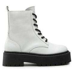 Trzewiki Filipe. Białe botki damskie Filipe, bez obcasa, na płaskiej podeszwie, bez zapięcia. Za 419.99 zł.