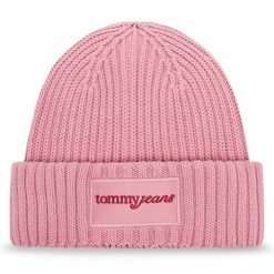 Czapka Tommy Jeans. Czerwone czapki zimowe damskie Tommy Jeans, z jeansu. Za 199.99 zł.