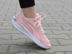 Buty lifestyle damskie Puma Transport Modern 377030 10. Czerwone obuwie do biegania damskie Puma. Za 202.51 zł.