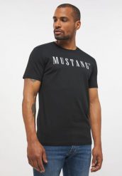 MUSTANG Style Alex C LOGO Tee MĘSKI T-SHIRT KOSZULKA NADRUK Black 1013221 4142. Czarne t-shirty męskie Mustang, m, bez wzorów, z bawełny, bez kołnierzyka. Za 69.99 zł.