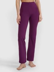 4F Legginsy funkcyjne w kolorze fioletowym rozmiar: L. Różowe legginsy sportowe damskie 4f, l, bez wzorów, z materiału, na fitness i siłownię. Za 79.21 zł.