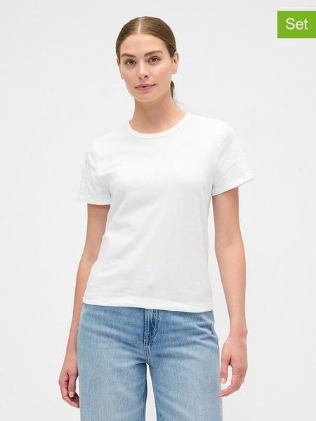 GAP Koszulki (2 szt.) w kolorze białym rozmiar: S. Białe t-shirty damskie GAP, s, bez wzorów, bez kołnierzyka. Za 74.46 zł.