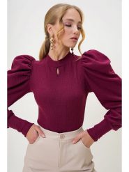 Trend Alaçatı Stili Bluzka w kolorze fioletowym rozmiar: M. Różowe bluzki damskie Trend Alaçatı Stili, m, bez wzorów, bez kołnierzyka, bez ramiączek. Za 52.17 zł.