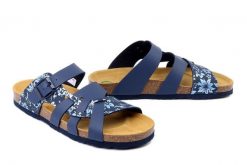 DR. BRINKMANN 700875-05 blau, klapki damskie. Niebieskie klapki damskie Dr. Brinkmann, bez wzorów, bez obcasa. Za 174.90 zł.