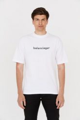 BALENCIAGA Biały t-shirt z czarnym logo. Białe t-shirty męskie Balenciaga, m, bez wzorów, bez kołnierzyka. W wyprzedaży za 799.99 zł.