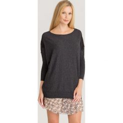 SWETER LIU JO. Czarne swetry klasyczne damskie Liu Jo, l, z kaszmiru, bez kołnierzyka. Za 699.00 zł.