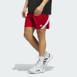 Icon Squad Shorts. Białe szorty męskie Adidas, bez wzorów, z materiału, sportowe. Za 157.70 zł.