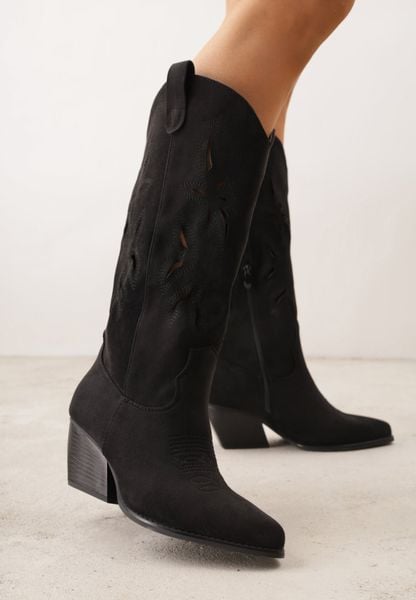 Czarne Kozaki Kowbojki na Stożkowym Obcasie z Ażurową Cholewką Tidanna. Czarne kozaki damskie Born2be, z jeansu, bez obcasa, na obcasie. Za 139.99 zł.