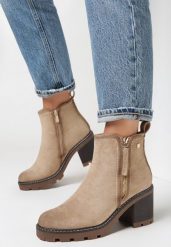 Beżowe Botki na Słupku Boho z Suwakiem Sirdre. Brązowe botki damskie Born2be, boho, za kostkę, bez obcasa, na obcasie, bez zapięcia. Za 159.99 zł.