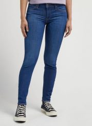 LEE SCARLETT DAMSKIE SPODNIE JEANSOWE NIGHT SKY L526GUD38. Spodnie materiałowe damskie Lee, bez wzorów, z jeansu. Za 199.99 zł.