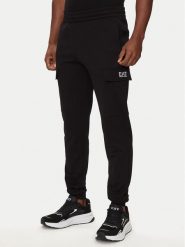 EA7 Emporio Armani Spodnie dresowe 8NPP67 PJVRZ 1200 Czarny Regular Fit. Czarne spodnie dresowe męskie EA7 Emporio Armani, bez wzorów, z bawełny. Za 289.99 zł.
