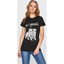 Silvian Heach - Top. Czarne topy damskie Silvian Heach, m, bez wzorów, z bawełny, bez kołnierzyka. W wyprzedaży za 139.90 zł.