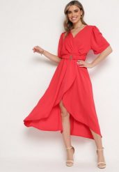 Czerwona Rozkloszowana Sukienka Kopertowa z Gumką w Talii i Ozdobnym Paskiem Vasena. Czerwone sukienki damskie Born2be, l, bez wzorów, eleganckie, bez kołnierzyka, bez ramiączek, midi, kopertowe. W wyprzedaży za 59.99 zł.