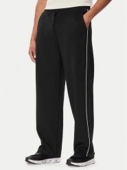 Guess Spodnie dresowe Z6BB01 K6526 Czarny Regular Fit. Czarne spodnie dresowe męskie Guess, z aplikacjami, z dresówki. Za 434.99 zł.