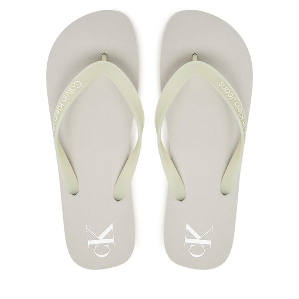 Japonki Calvin Klein Jeans. Szare klapki i japonki męskie Calvin Klein Jeans, z jeansu. Za 159.99 zł.