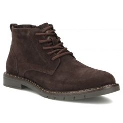 Skórzane botki męskie nieocieplane zamszowe ciemny brąz Filippo MBT8318. Buty zimowe męskie Filippo, ze skóry, bez zapięcia. Za 199.99 zł.
