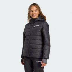 Kurtka z kapturem z ociepleniem Terrex Multi Essentials CLIMAWARM. Czarne kurtki damskie Adidas, l, bez wzorów, z puchu, z kapturem. Za 439.00 zł.