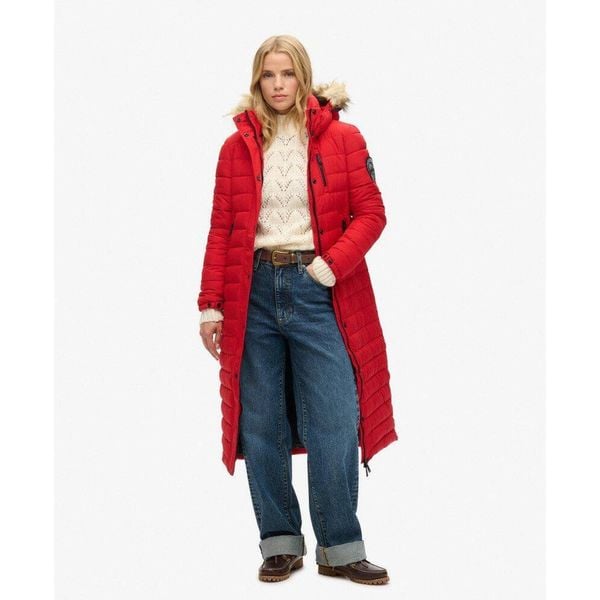 Długi pikowany płaszcz z kapturem Fuji od SUPERDRY. Czerwone płaszcze damskie Superdry., bez wzorów, eleganckie. Za 689.35 zł.