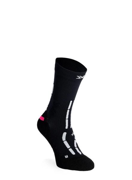 Skarpety do biegania X-Socks Trail Anatomix Crew. Czarne skarpetki damskie X-Socks, bez wzorów, z dzianiny. Za 170.49 zł.