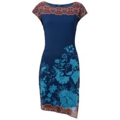 Desigual Sukienka damska Vest Reset 38 ciemnoniebieski. Niebieskie sukienki damskie Desigual, bez wzorów, bez kołnierzyka, bez ramiączek. W wyprzedaży za 299.00 zł.