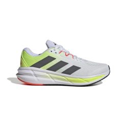 Buty do biegania adidas Questar 3. Białe buty fitness męskie Adidas, do biegania. Za 383.30 zł.