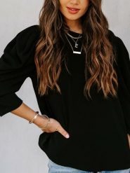 Milan Kiss Koszulka w kolorze czarnym rozmiar: M. Czarne t-shirty damskie Milan Kiss, m, bez wzorów, z wiskozy, bez kołnierzyka. Za 126.99 zł.