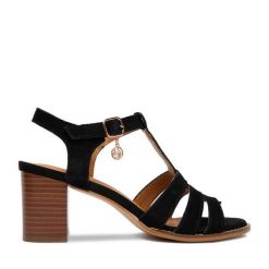 Sandały Lasocki. Czarne sandały damskie Lasocki, bez wzorów, bez obcasa, na słupku. Za 229.99 zł.