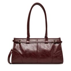 Torebka JENNY. Czerwone torebki klasyczne damskie Jenny, bez wzorów, bez dodatków. Za 129.99 zł.