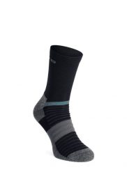 Skarpety biegowe Inov-8 Active High. Czarne skarpetki damskie Inov-8, bez wzorów, z materiału. Za 68.19 zł.