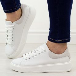 Białe skórzane półbuty damskie Cambell 19347. Białe półbuty damskie Cambell, bez wzorów, z jeansu, biznesowe, bez obcasa. Za 229.00 zł.