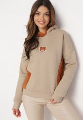 Beżowa Bawełniana Bluza z Kapturem z Polarem i Naszywką Misia Hestada. Brązowe bluzy z kapturem damskie Born2be, z bawełny. Za 99.99 zł.