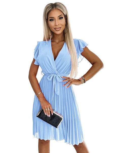 Numoco Sukienka w kolorze błękitnym rozmiar: onesize. Niebieskie sukienki damskie Numoco, bez wzorów, z tkaniny, bez kołnierzyka, bez ramiączek, mini. Za 144.95 zł.