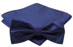 Męska Mucha z Poszetką Alties - Granatowa. Niebieskie krawaty i muchy męskie Alties, bez wzorów, eleganckie. Za 54.00 zł.