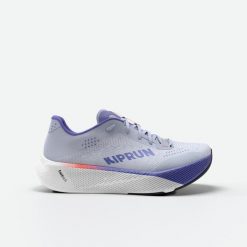 Buty do biegania męskie Kiprun Kipride. Białe obuwie do biegania damskie KIPRUN. W wyprzedaży za 399.99 zł.