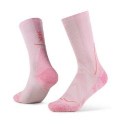 Skarpety BUFF Dryflx Crew. Czerwone skarpetki damskie Buff, bez wzorów, z elastanu. Za 129.99 zł.