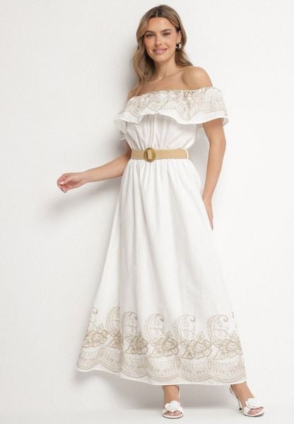 Biała Sukienka Hiszpanka w Stylu Boho z Haftem i Paskiem z Klamrą Mellirna. Białe sukienki damskie Born2be, na co dzień, m, z aplikacjami, z poliesteru, boho, bez kołnierzyka, bez ramiączek. Za 159.99 zł.