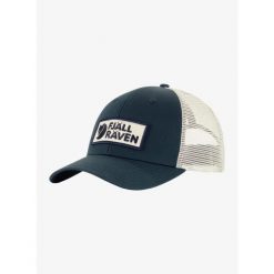 Czapka z daszkiem Fjallraven Langtradarkeps. Niebieskie czapki z daszkiem damskie Fjällräven, bez wzorów. Za 135.99 zł.