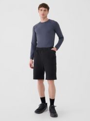 4F Spodenki casual męskie - czarne L. Czarne szorty męskie 4f, z dresówki, bez kołnierzyka. W wyprzedaży za 79.99 zł.