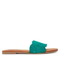 Klapki Pieces. Zielone klapki damskie Pieces, bez wzorów, bez obcasa. Za 149.99 zł.