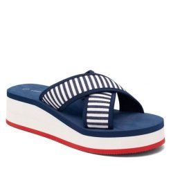 Klapki Clara Barson. Niebieskie klapki damskie Clara Barson, bez wzorów, bez obcasa. Za 79.99 zł.