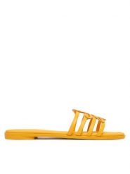 Tommy Hilfiger Klapki Th Script Flat Mule Lth FW0FW09368 Żółty. Żółte klapki damskie Tommy Hilfiger, bez wzorów, ze skóry, bez obcasa. Za 409.99 zł.