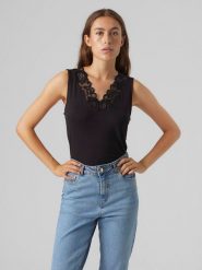 Vero Moda Top w kolorze czarnym rozmiar: XL. Czarne topy damskie Vero Moda, xl, bez wzorów, z koronki, bez kołnierzyka. Za 52.67 zł.