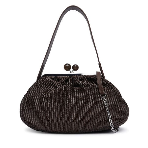 Torebka Weekend Max Mara. Brązowe torebki klasyczne damskie Weekend Max Mara, bez wzorów, wizytowe, bez kołnierzyka, bez ramiączek. Za 1,579.00 zł.