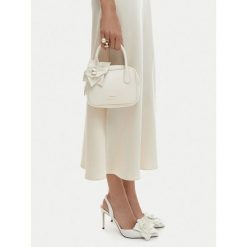 Torebka GINO ROSSI. Białe torebki klasyczne damskie Gino Rossi, bez wzorów, bez dodatków. Za 279.99 zł.